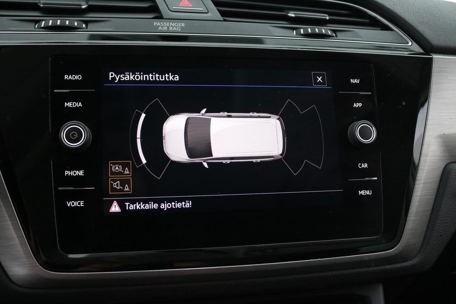 Volkswagen Touran vaihtoauto