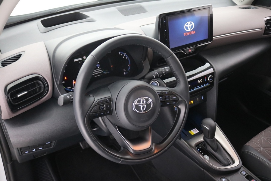 Toyota Yaris Cross vaihtoauto