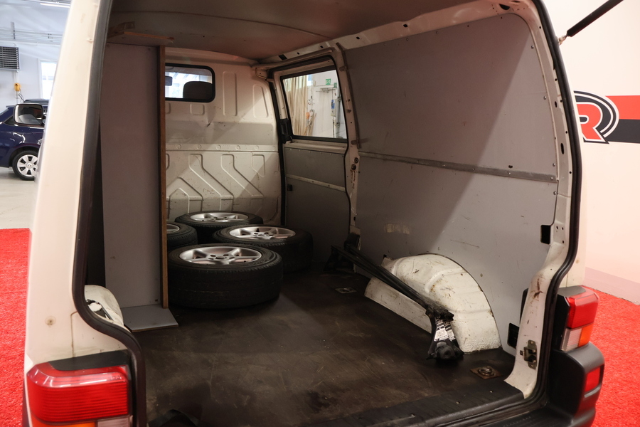 Volkswagen Transporter vaihtoauto