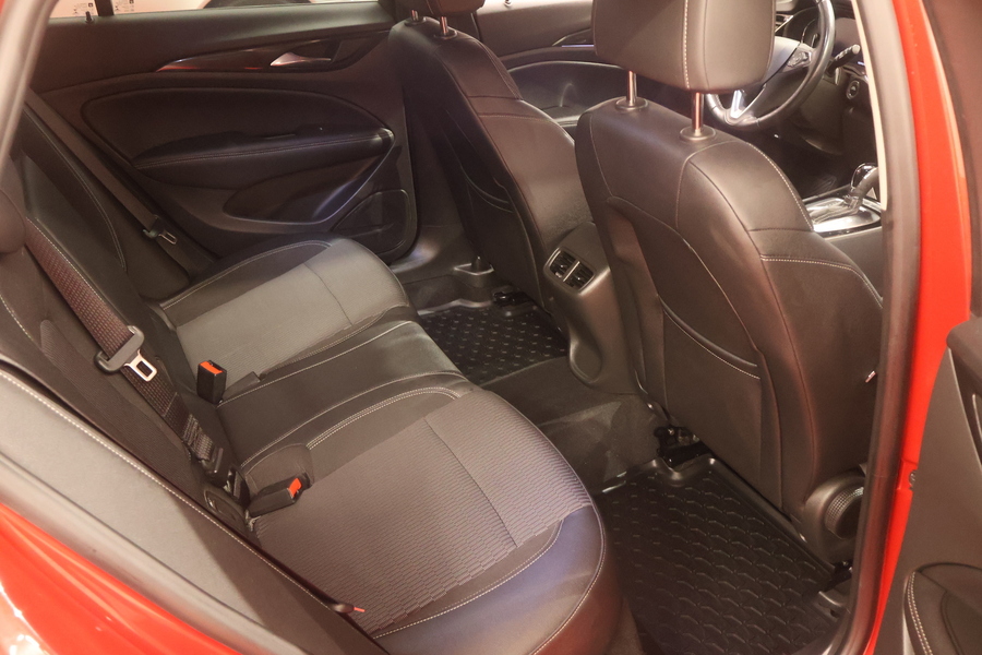 Opel Insignia vaihtoauto