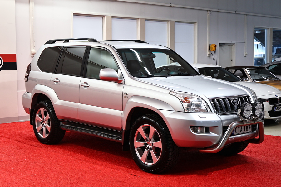 Toyota Land Cruiser vaihtoauto