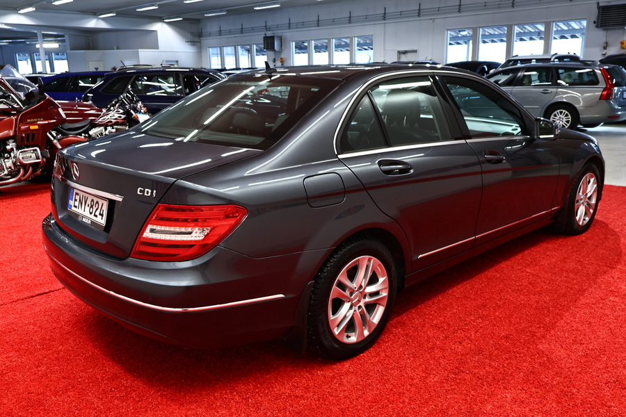 Mercedes-Benz C vaihtoauto