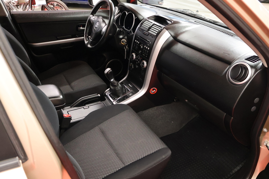 Suzuki Grand Vitara vaihtoauto