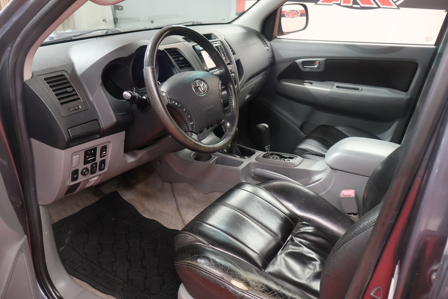 Toyota Hilux vaihtoauto