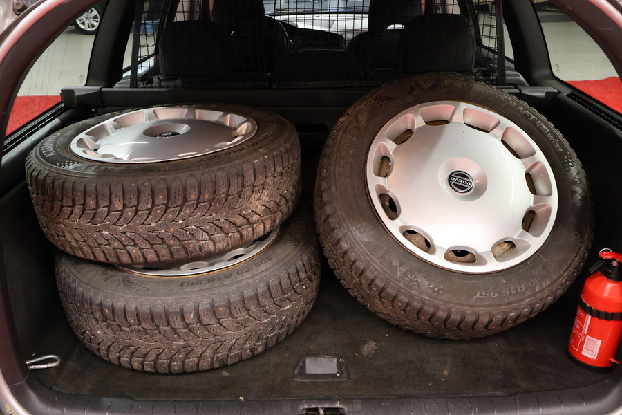 Volvo V70 vaihtoauto