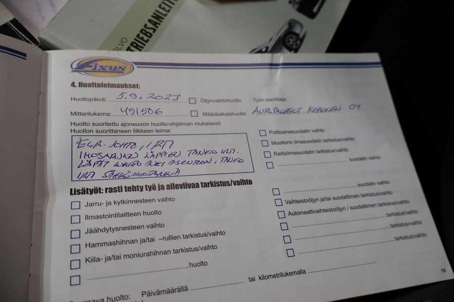 Volvo V70 vaihtoauto