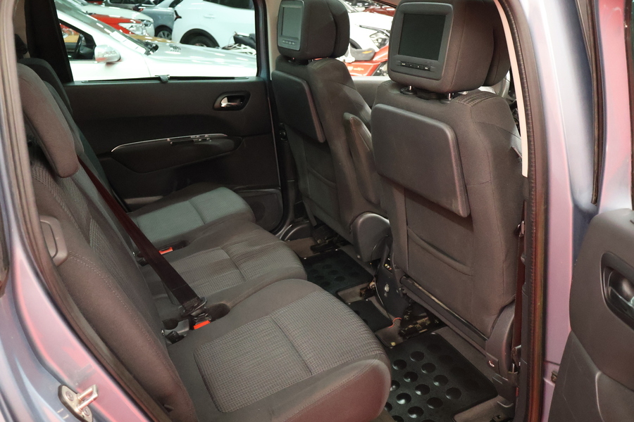 Peugeot 5008 vaihtoauto