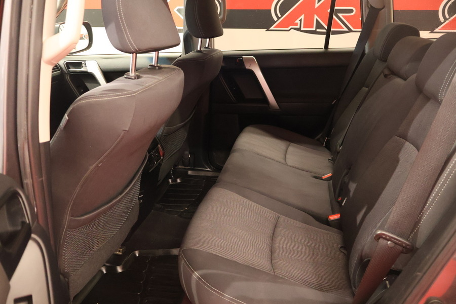 Toyota Land Cruiser vaihtoauto