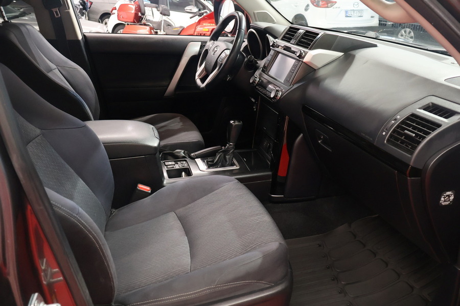 Toyota Land Cruiser vaihtoauto