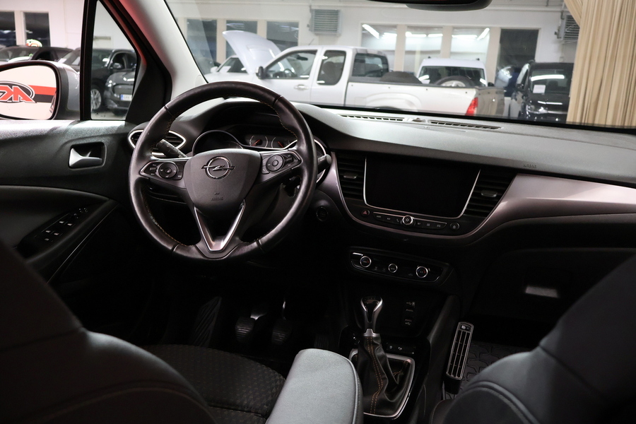 Opel Crossland X vaihtoauto