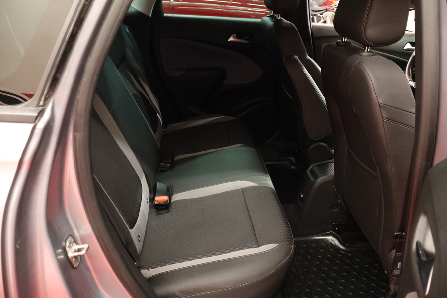 Opel Crossland X vaihtoauto