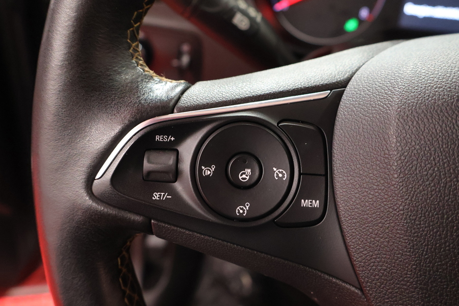 Opel Crossland X vaihtoauto