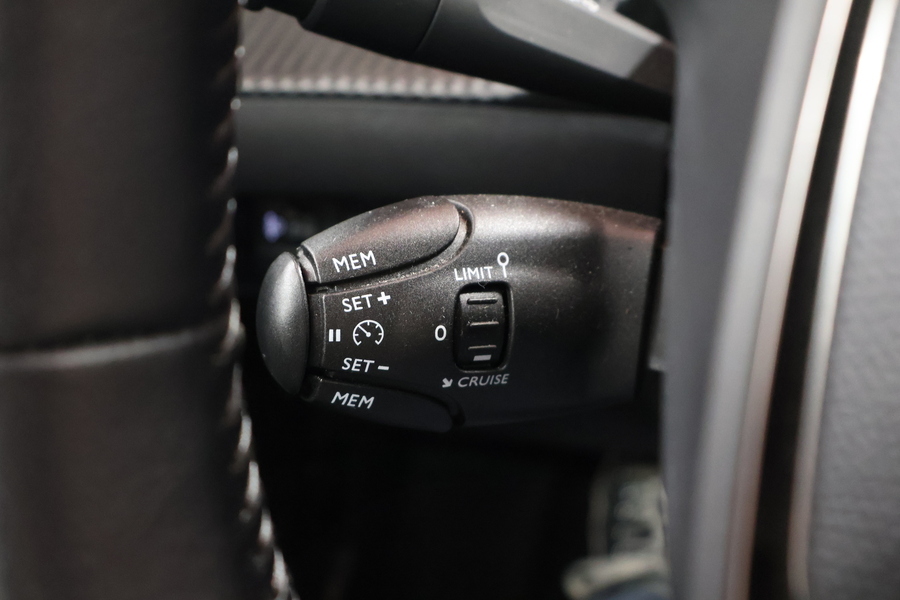 Peugeot 208 vaihtoauto