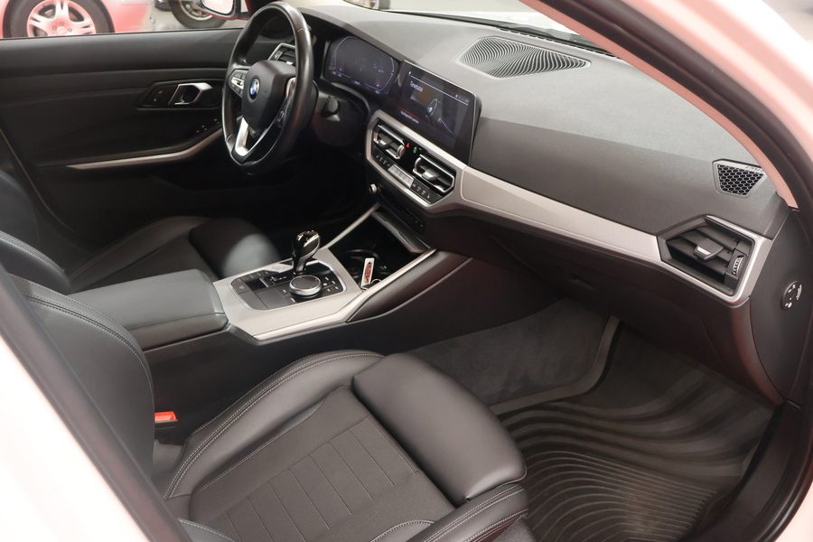 BMW 320 vaihtoauto