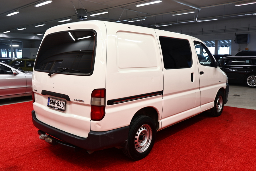 Toyota Hiace vaihtoauto