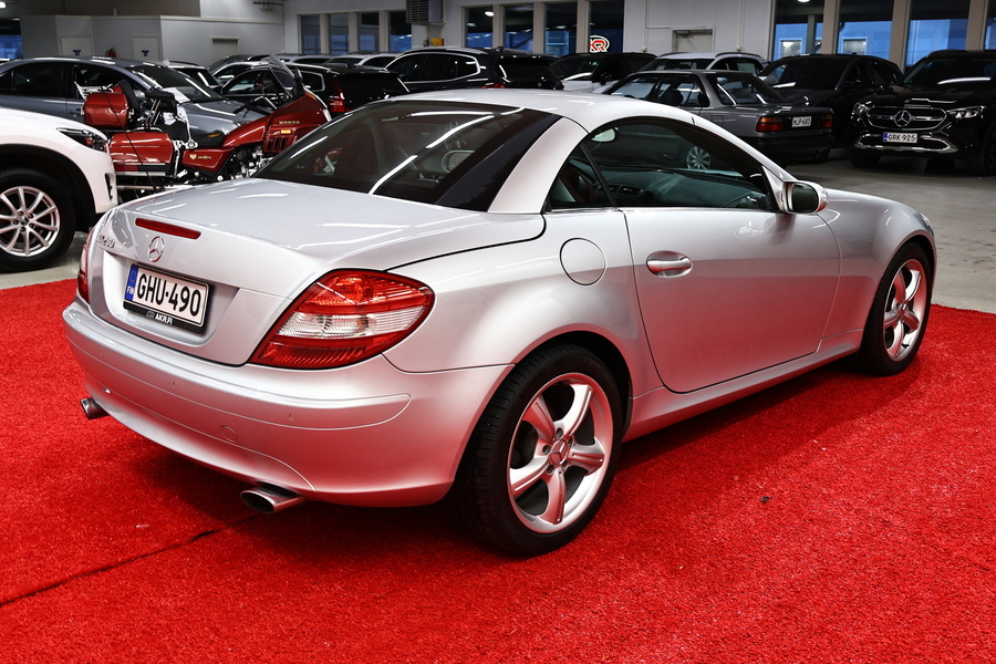 Mercedes-Benz SLK vaihtoauto