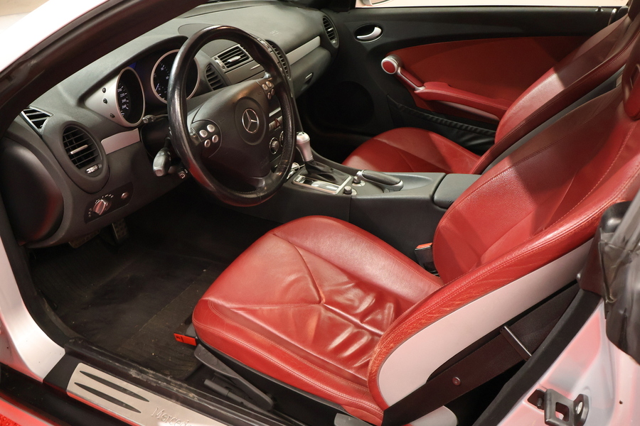 Mercedes-Benz SLK vaihtoauto