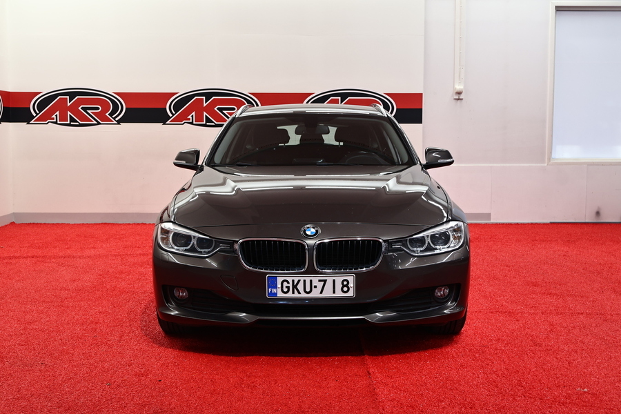 BMW 320 vaihtoauto