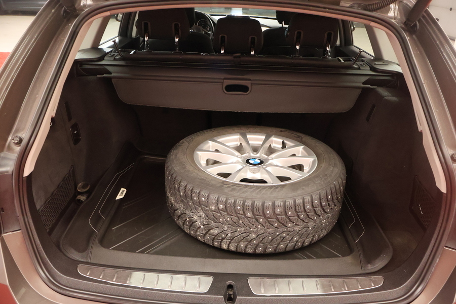 BMW 320 vaihtoauto