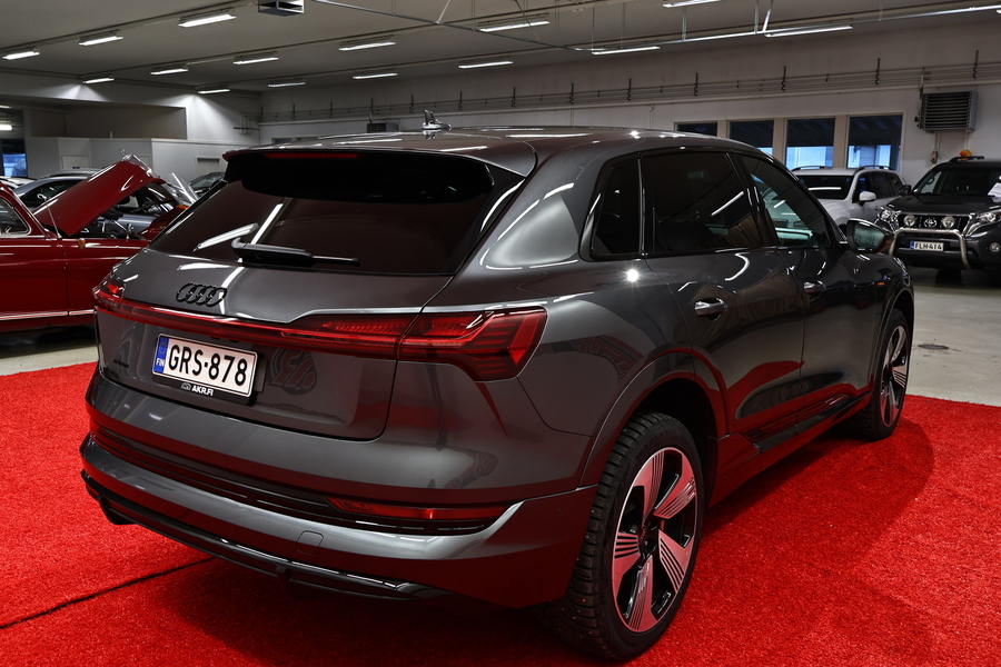 Audi e-tron vaihtoauto