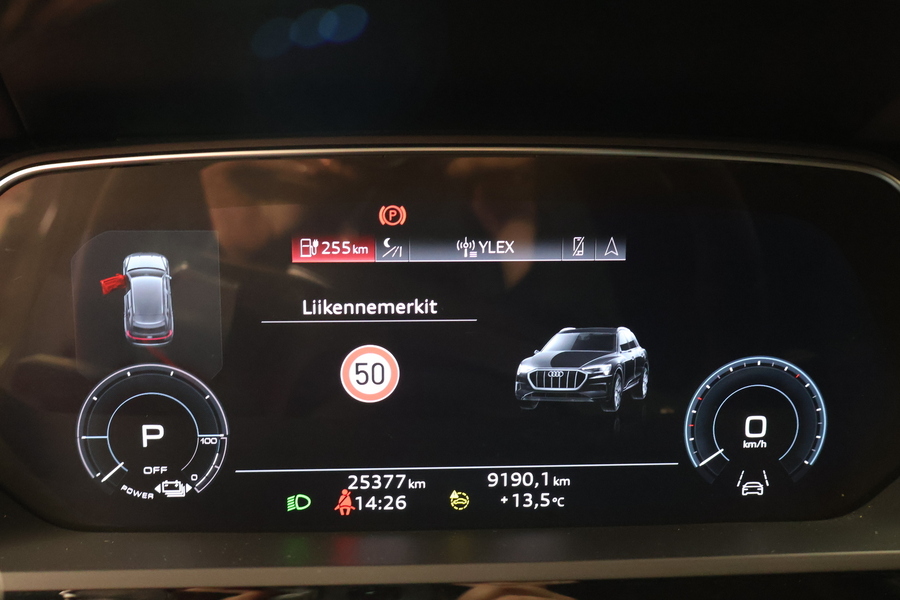 Audi e-tron vaihtoauto