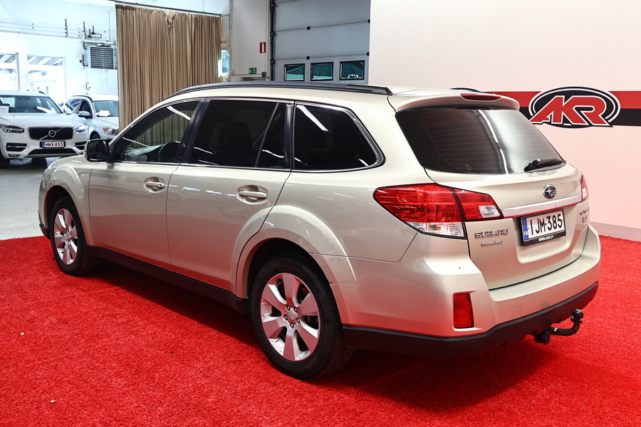 Subaru Outback vaihtoauto