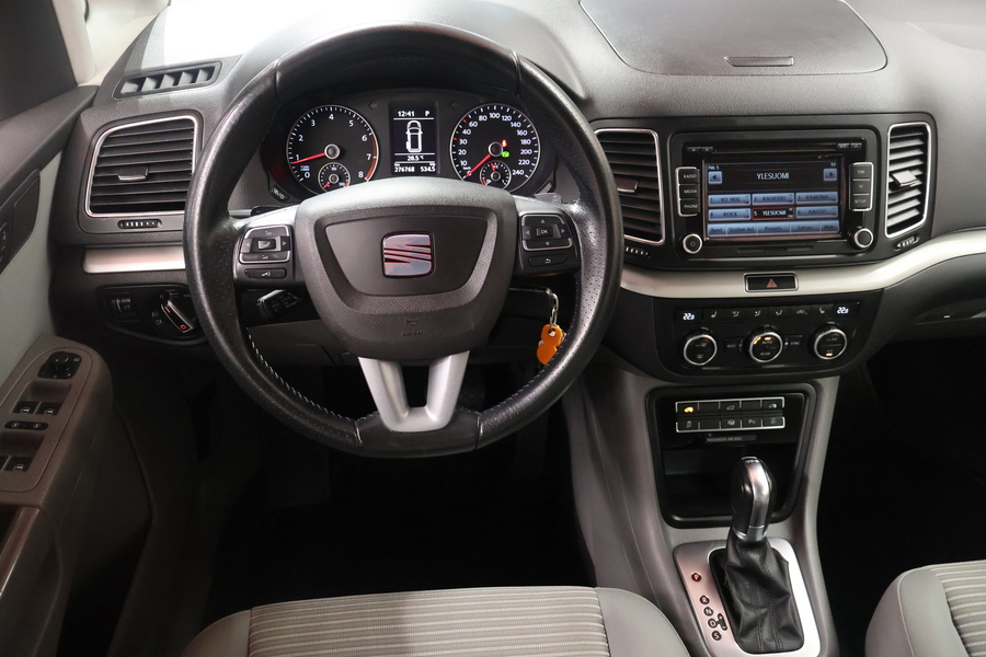 SEAT Alhambra vaihtoauto