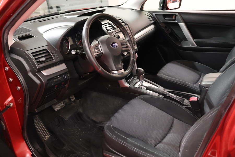 Subaru Forester vaihtoauto