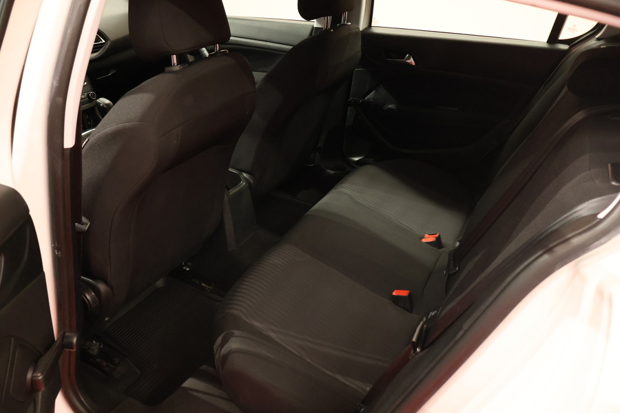 Peugeot 308 vaihtoauto