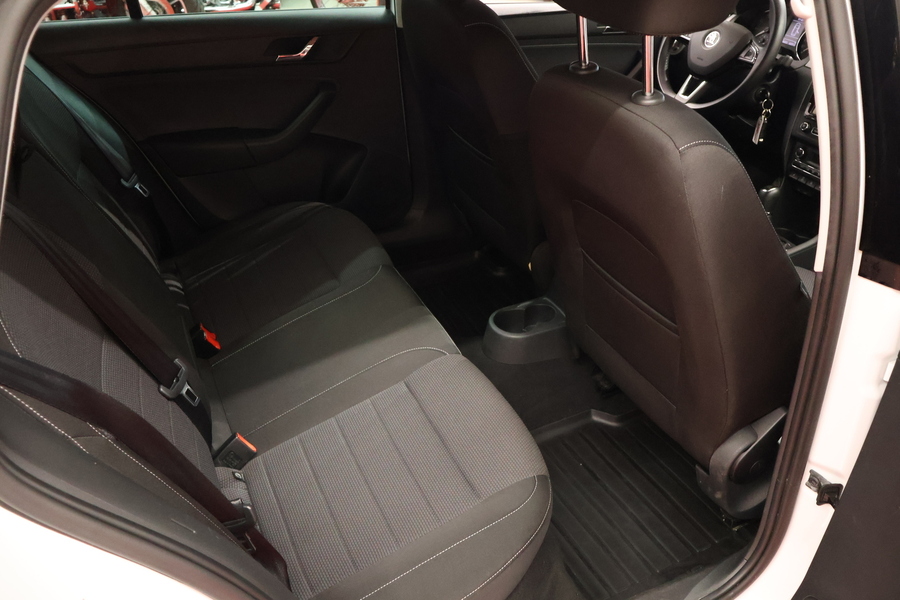 Skoda Rapid vaihtoauto