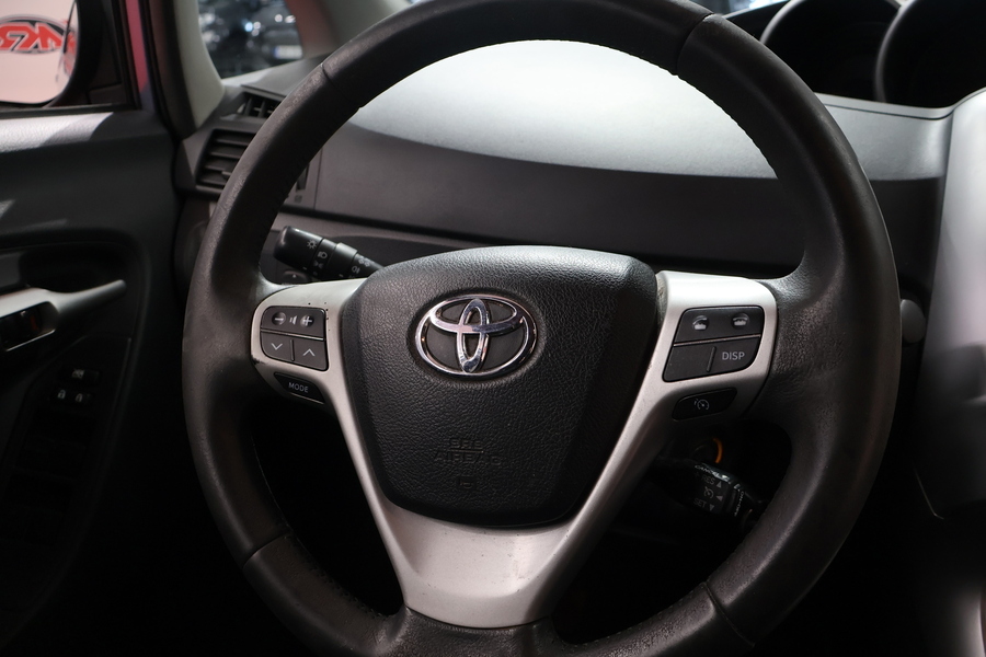 Toyota Verso vaihtoauto