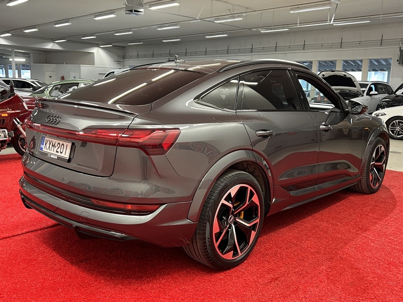 Audi e-tron vaihtoauto
