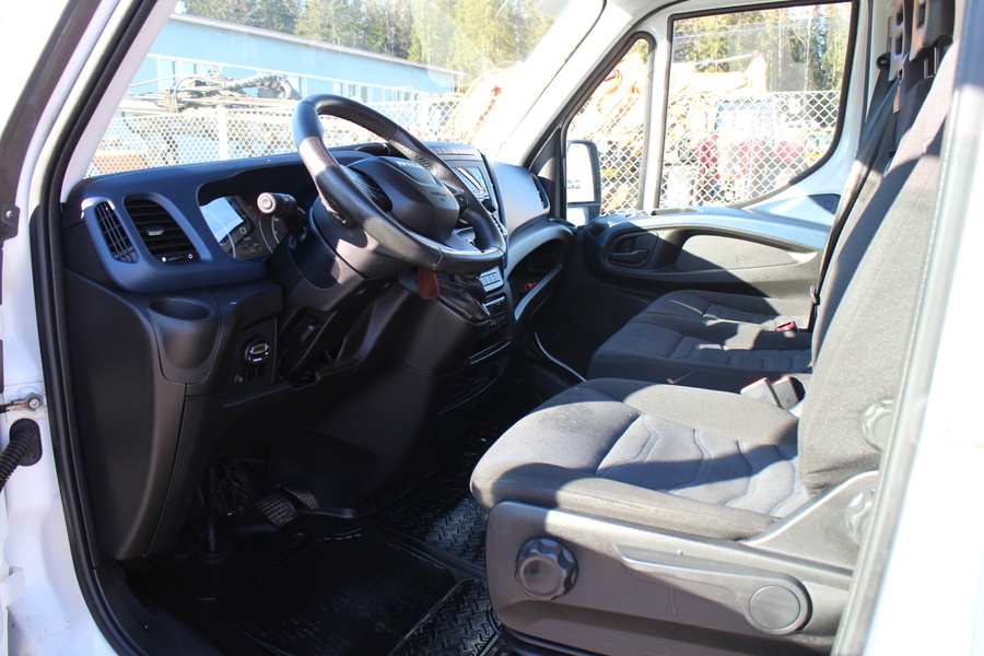 Iveco 35S vaihtoauto