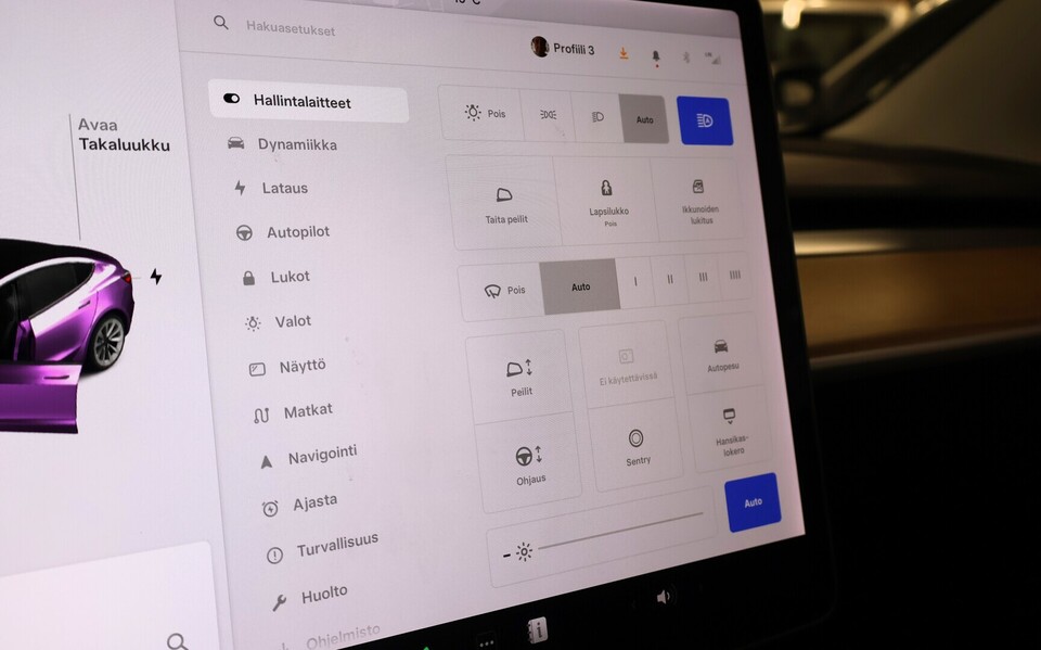 Tesla Model 3 vaihtoauto