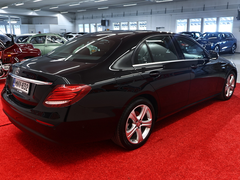 Mercedes-Benz E vaihtoauto