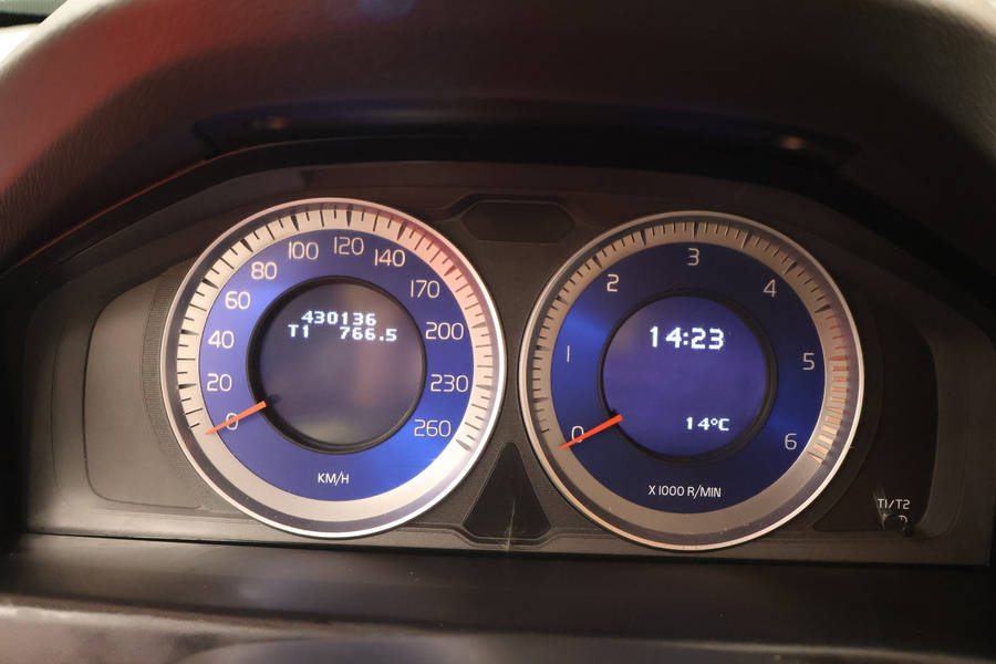 Volvo V70 vaihtoauto