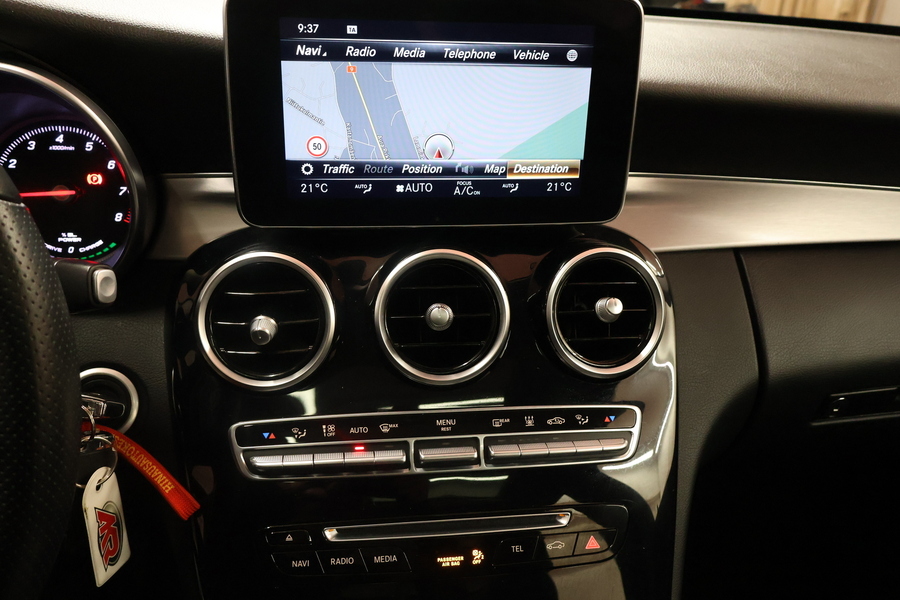 Mercedes-Benz C vaihtoauto