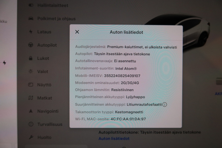 Tesla Model 3 vaihtoauto