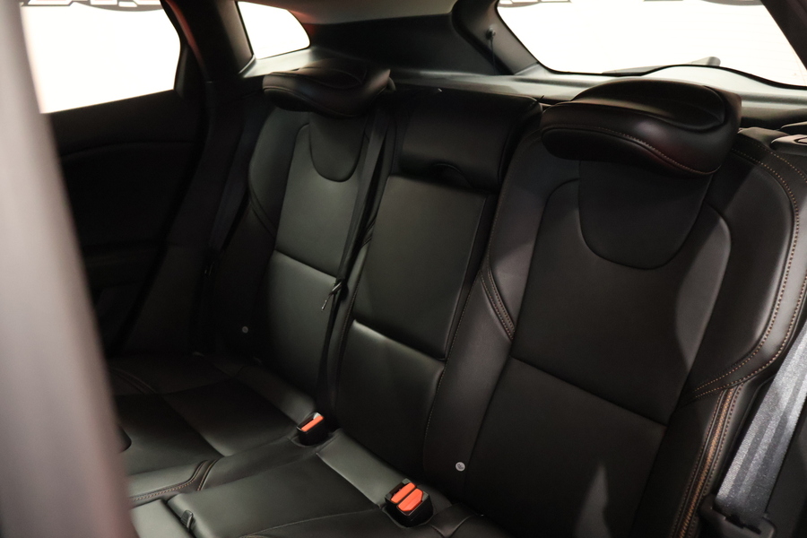 Volvo V40 Cross Country vaihtoauto