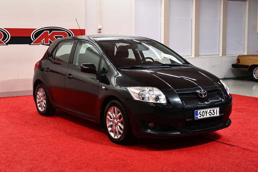 Toyota Auris vaihtoauto