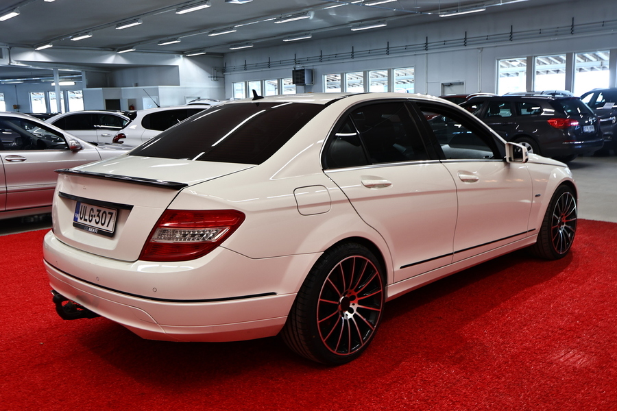 Mercedes-Benz C vaihtoauto