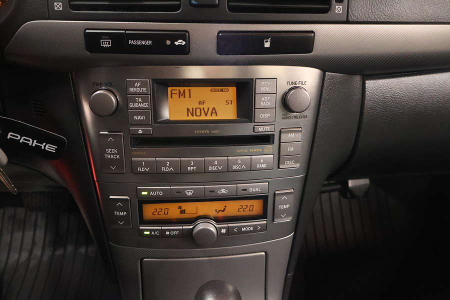 Toyota Avensis vaihtoauto