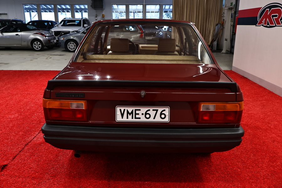 Renault 9 vaihtoauto