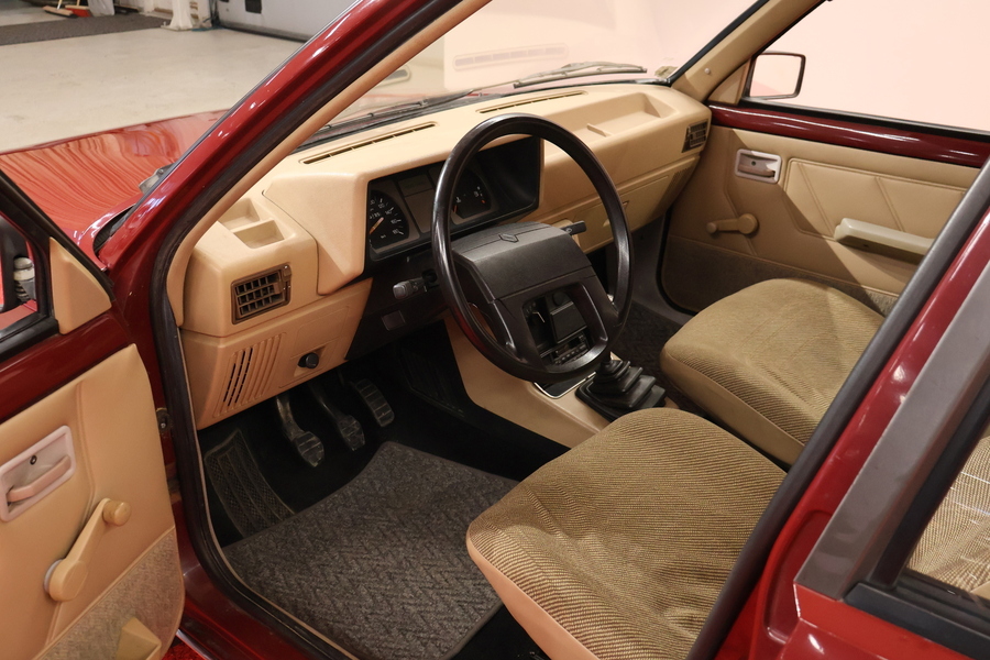 Renault 9 vaihtoauto