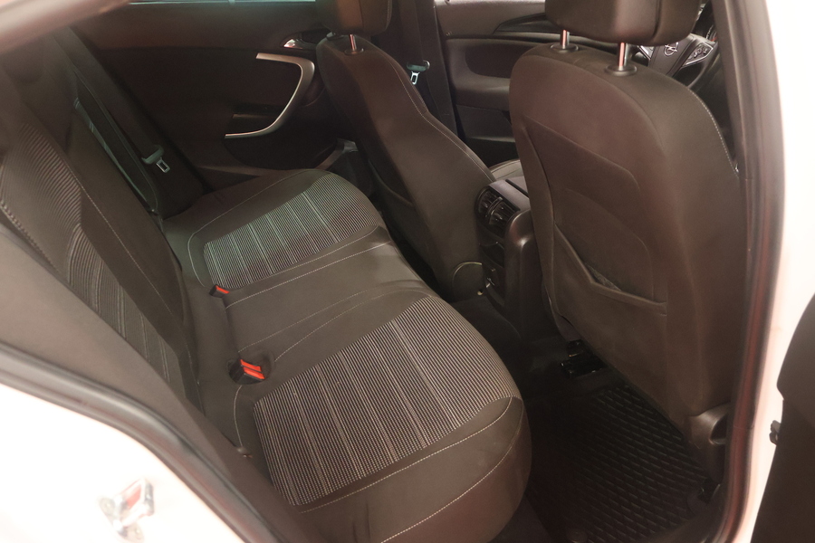 Opel Insignia vaihtoauto