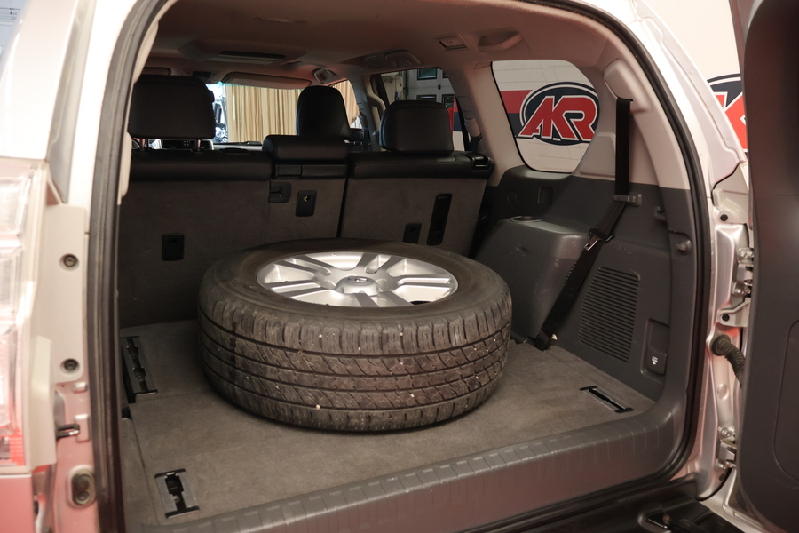 Toyota Land Cruiser vaihtoauto