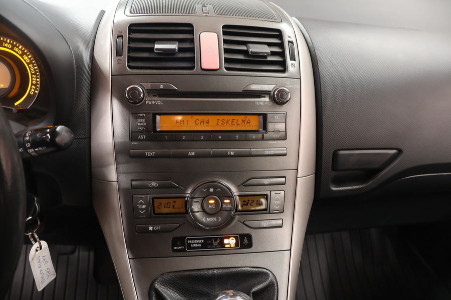 Toyota Auris vaihtoauto