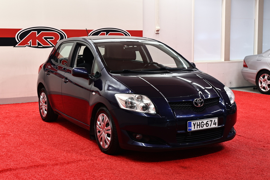 Toyota Auris vaihtoauto