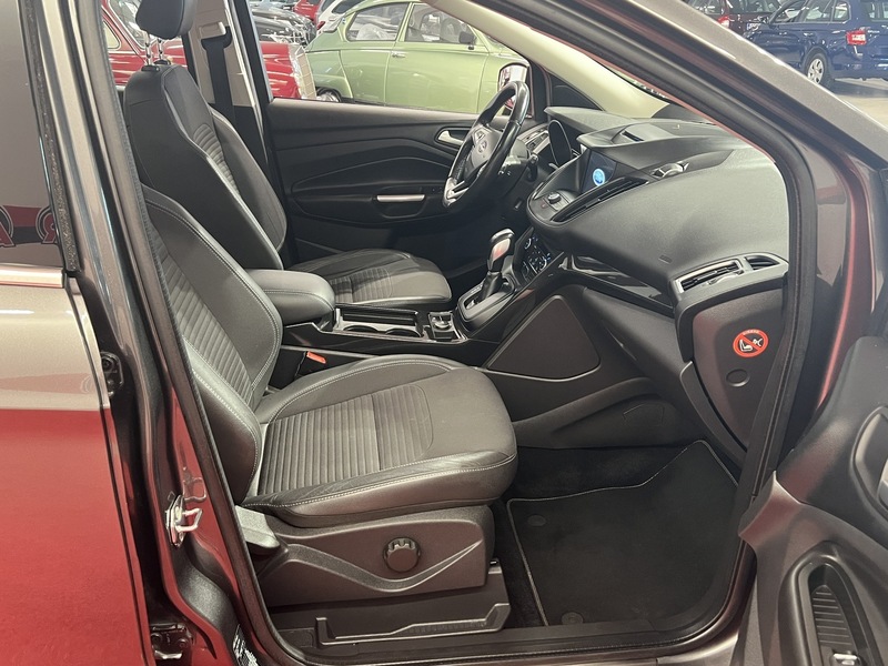 Ford Kuga vaihtoauto