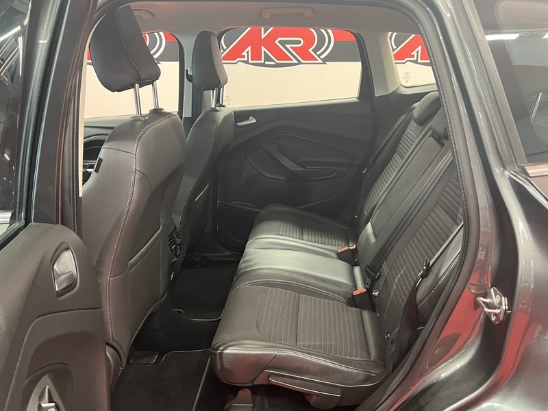 Ford Kuga vaihtoauto